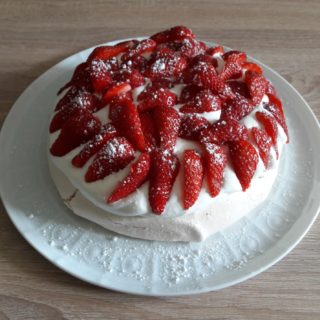 Strawberry pavlova for dessert of the table d’hotes